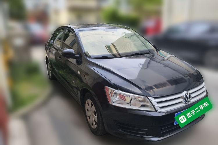 Used Volkswagen Santana 2015 1.6L Manual Fashion Edition Front Right 45 Deg