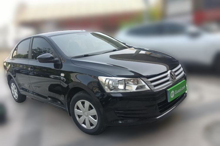 Used Volkswagen Santana 2015 1.6L Manual Fashion Edition Front Right 45 Deg