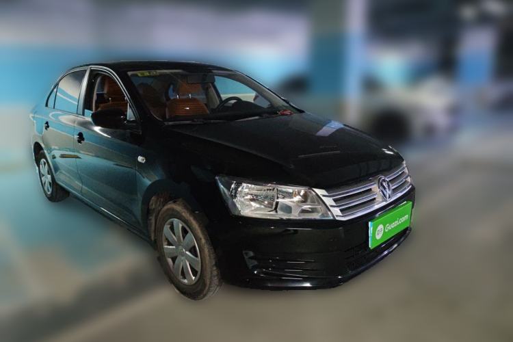 Used Volkswagen Santana 2015 1.6L Manual Fashion Edition Front Right 45 Deg