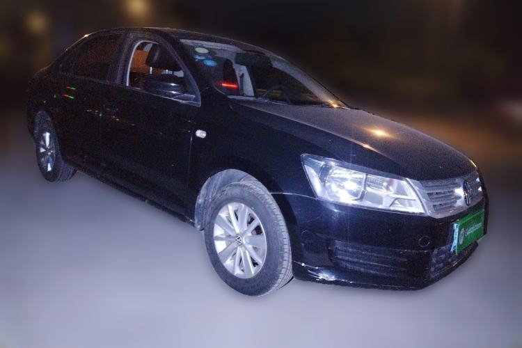 Used Volkswagen Santana 2015 1.4L Manual Fashion Edition Front Right 45 Deg