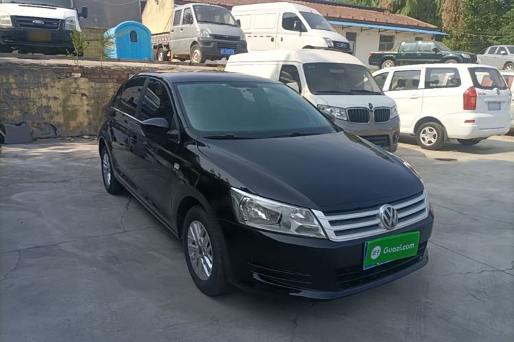Used Volkswagen Santana 2015 1.6L Manual Fashion Edition Front Right 45 Deg