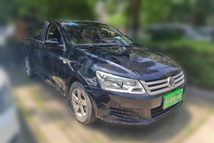 Used Volkswagen Santana 2015 1.4L Manual Fashion Edition Front Right 45 Deg