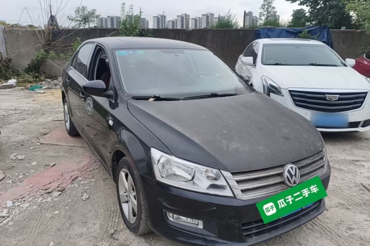 Used Volkswagen Santana 2015 1.6L Automatic Comfort Edition Front Right 45 Deg