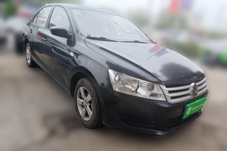Used Volkswagen Santana 2015 1.6L Manual Fashion Edition Front Right 45 Deg