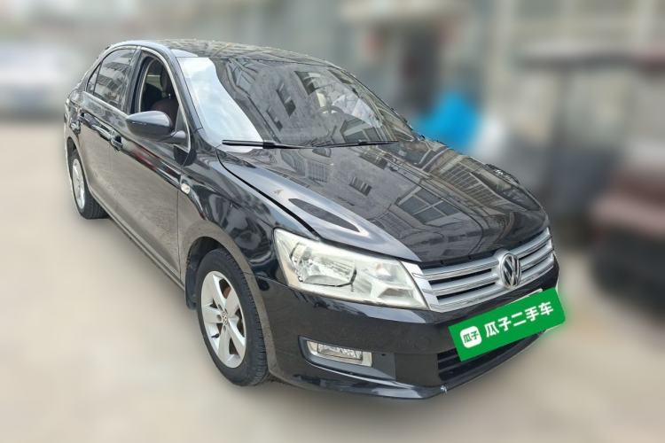 Used Volkswagen Santana 2015 1.4L Manual Comfort Edition Front Right 45 Deg