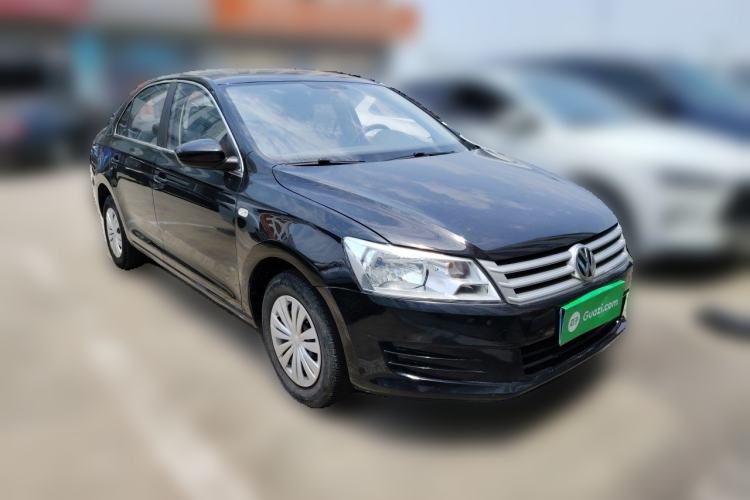Used Volkswagen Santana 2015 1.6L Manual Fashion Edition Front Right 45 Deg