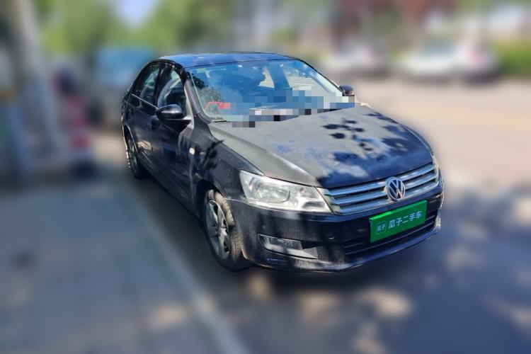 Used Volkswagen Santana 2015 1.6L Automatic Comfort Edition Front Right 45 Deg