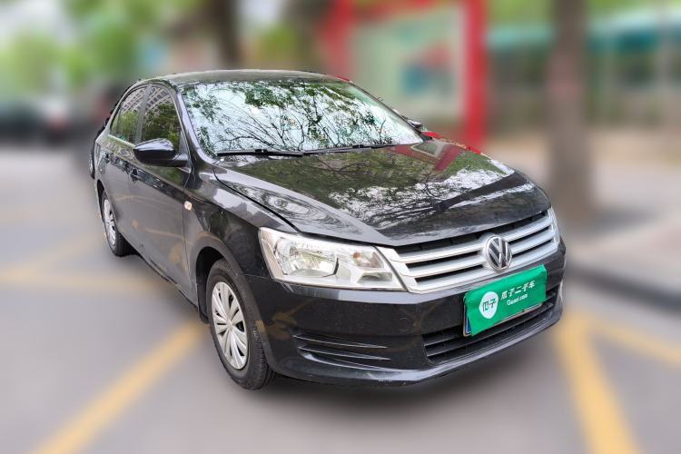 Used Volkswagen Santana 2015 1.4L Manual Fashion Edition Front Right 45 Deg