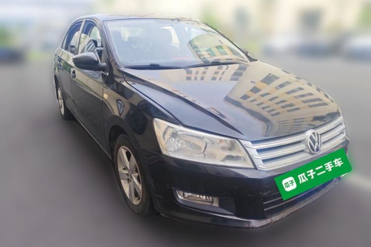 Used Volkswagen Santana 2015 1.6L Manual Comfort Edition Front Right 45 Deg