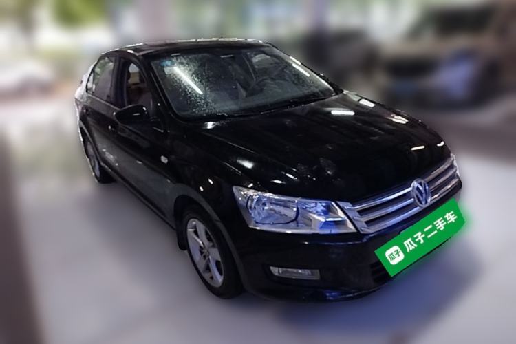 Used Volkswagen Santana 2015 1.6L Automatic Comfort Edition Front Right 45 Deg
