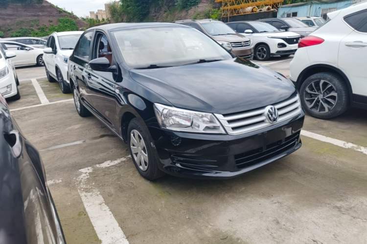 Used Volkswagen Santana 2015 1.4L Manual Fashion Edition Front Right 45 Deg