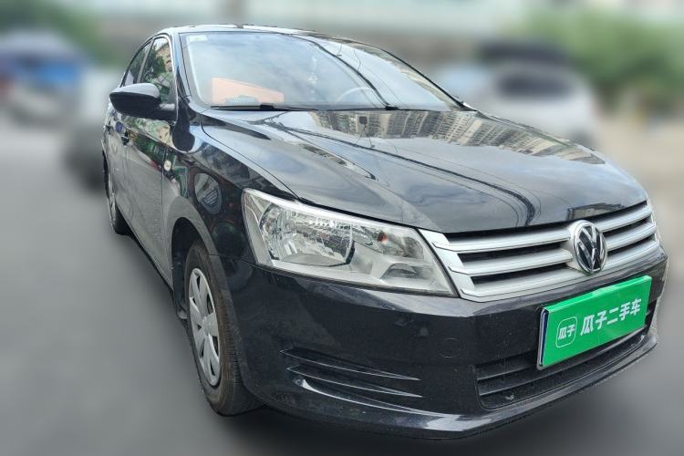 Used Volkswagen Santana 2015 1.6L Automatic Fashion Edition Front Right 45 Deg