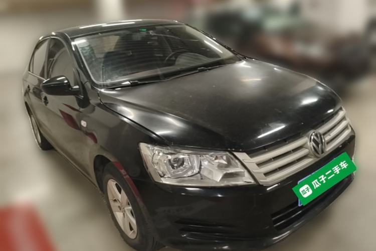 Used Volkswagen Santana 2015 1.6L Manual Fashion Edition Front Right 45 Deg