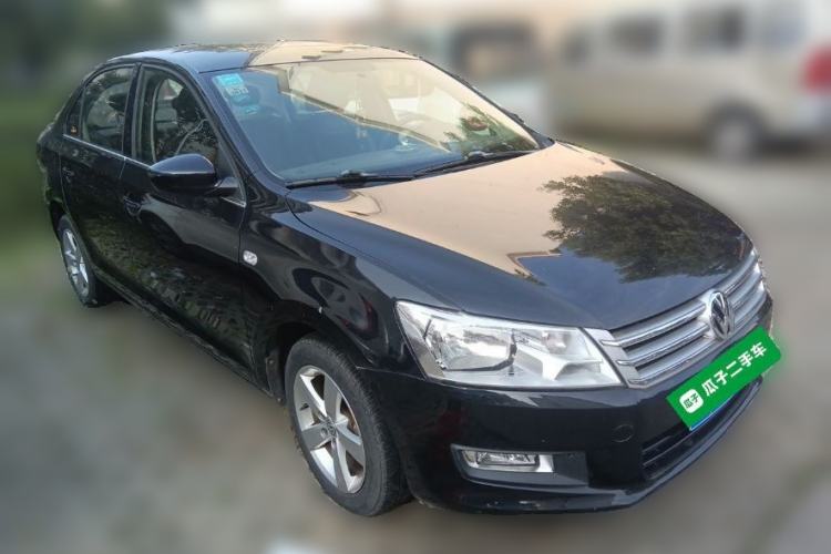 Used Volkswagen Santana 2015 1.4L Manual Comfort Edition Front Right 45 Deg