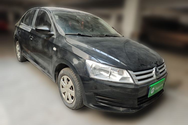Used Volkswagen Santana 2015 1.4L Manual Fashion Edition Front Right 45 Deg