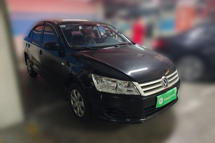 Used Volkswagen Santana 2015 1.4L Manual Fashion Edition Front Right 45 Deg