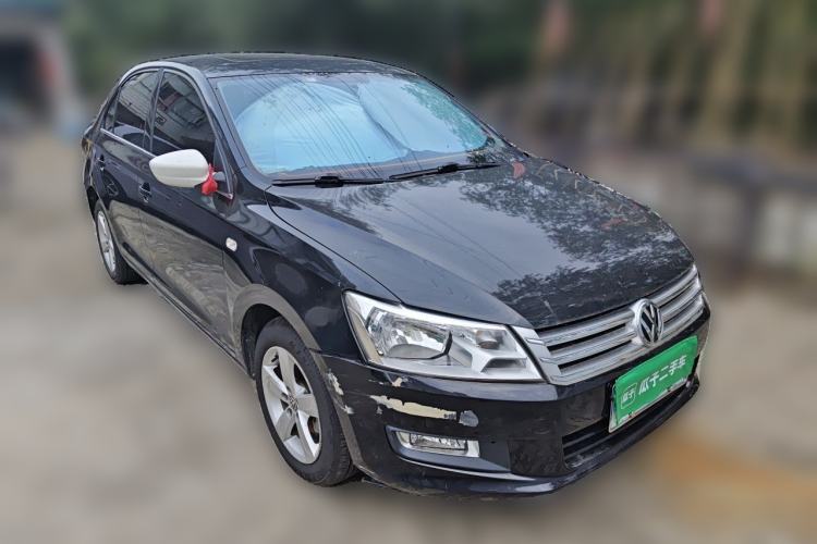 Used Volkswagen Santana 2015 1.4L Manual Comfort Edition Front Right 45 Deg