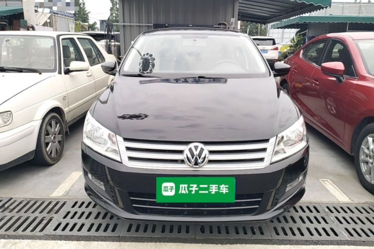 Used Volkswagen Santana 2015 1.6L Manual Comfort Edition Front