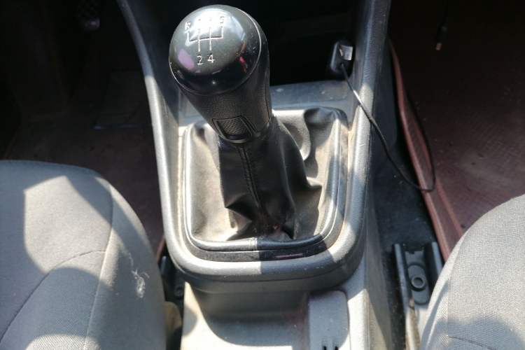 Used Volkswagen Santana 2015 1.4L Manual Fashion Edition Gear Lever