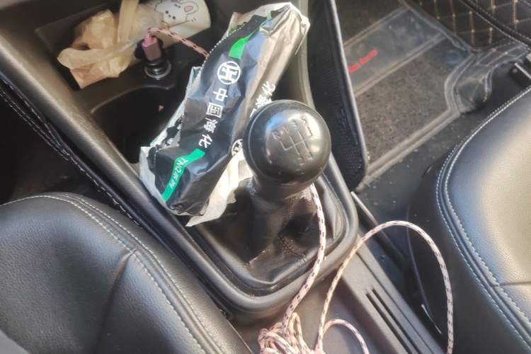 Used Volkswagen Santana 2015 1.4L Manual Fashion Edition Gear Lever