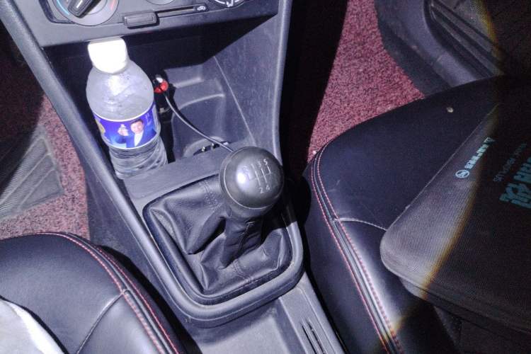 Used Volkswagen Santana 2015 1.4L Manual Fashion Edition Gear Lever