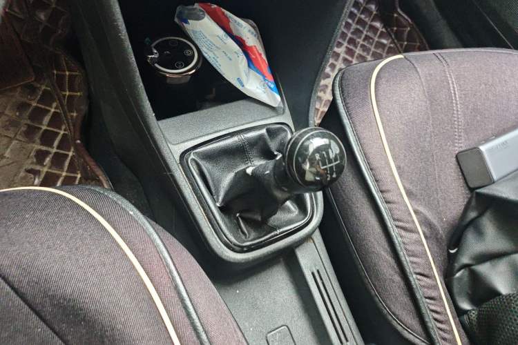 Used Volkswagen Santana 2015 1.4L Manual Fashion Edition Gear Lever