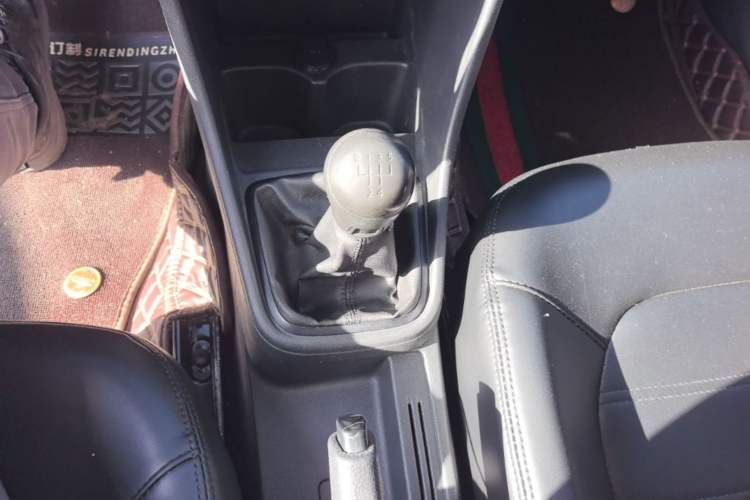 Used Volkswagen Santana 2015 1.4L Manual Fashion Edition Gear Lever