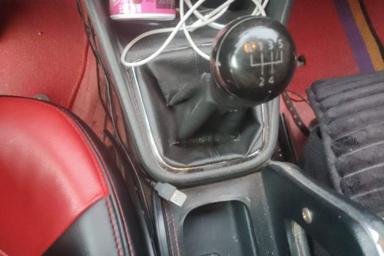 Used Volkswagen Santana 2015 1.4L Manual Fashion Edition Gear Lever