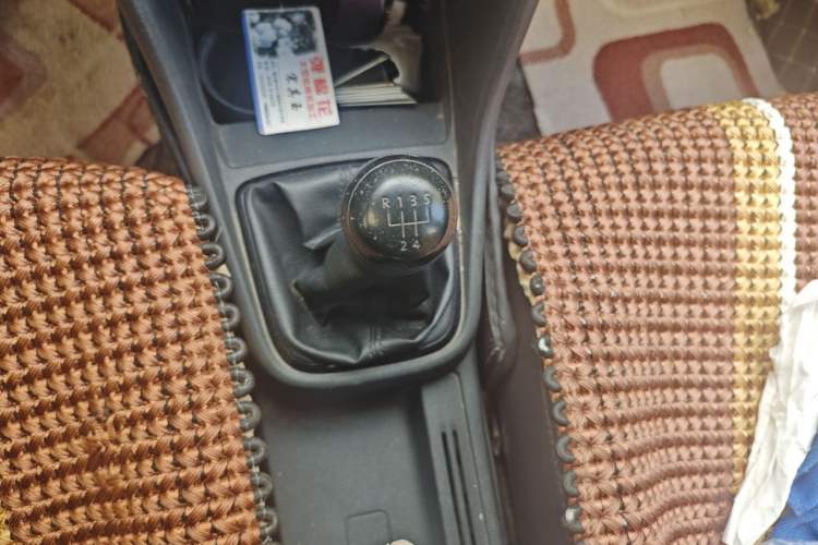 Used Volkswagen Santana 2015 1.6L Manual Fashion Edition Gear Lever