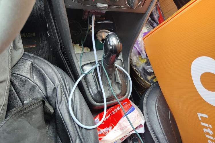 Used Volkswagen Santana 2015 1.6L Automatic Fashion Edition Gear Lever