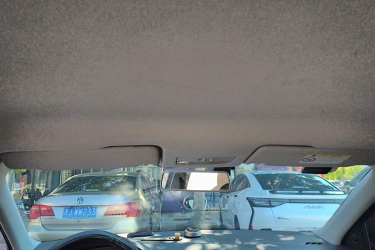 Used Volkswagen Santana 2015 1.6L Manual Fashion Edition Headliner