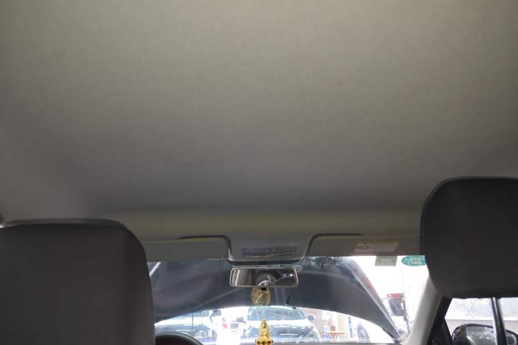 Used Volkswagen Santana 2015 1.6L Automatic Fashion Edition Headliner