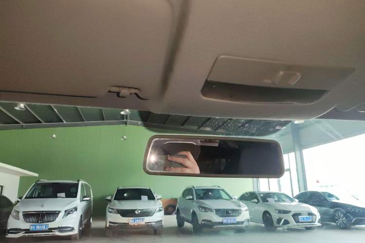Used Volkswagen Santana 2015 1.6L Automatic Fashion Edition Headliner