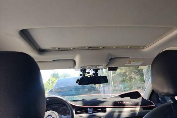 Used Volkswagen Santana 2015 1.6L Automatic Comfort Edition Headliner