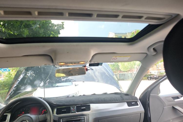 Used Volkswagen Santana 2015 1.6L Automatic Comfort Edition Headliner