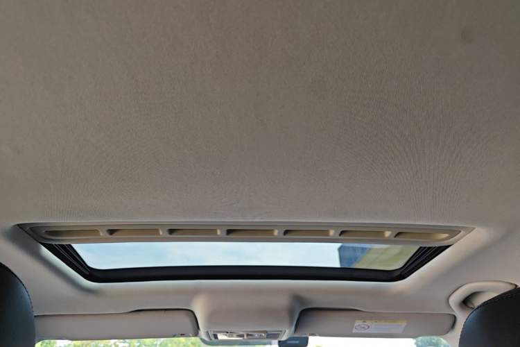 Used Volkswagen Santana 2015 1.6L Automatic Comfort Edition Headliner