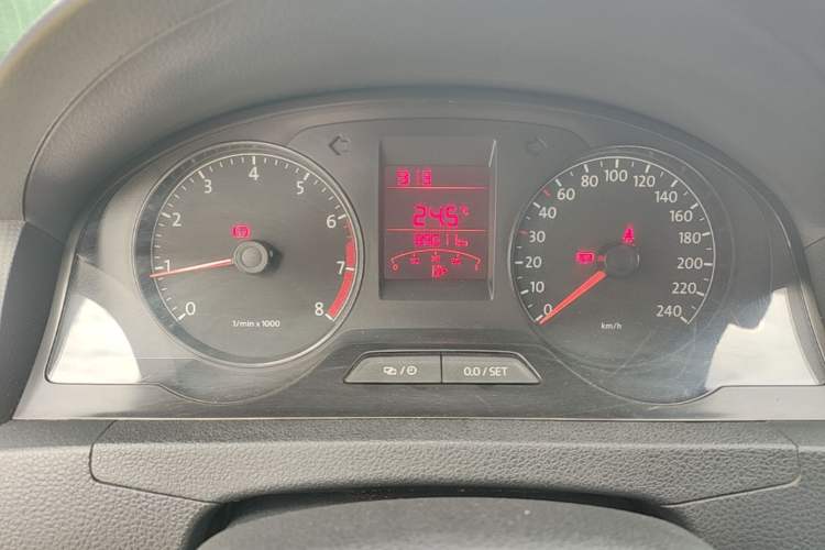Used Volkswagen Santana 2015 1.6L Manual Fashion Edition Instrument Cluster