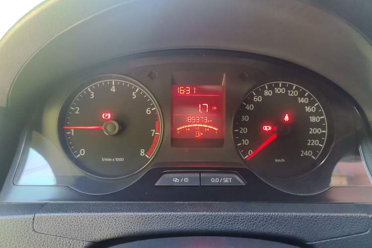 Used Volkswagen Santana 2015 1.6L Manual Comfort Edition Instrument Cluster