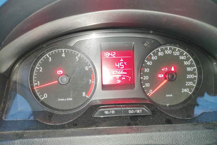 Used Volkswagen Santana 2015 1.6L Manual Comfort Edition Instrument Cluster