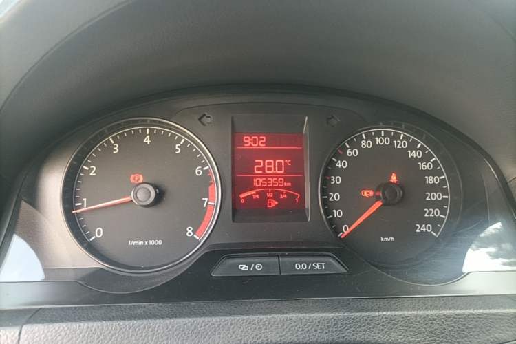 Used Volkswagen Santana 2015 1.6L Manual Fashion Edition Instrument Cluster