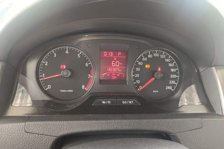 Used Volkswagen Santana 2015 1.6L Automatic Comfort Edition Instrument Cluster