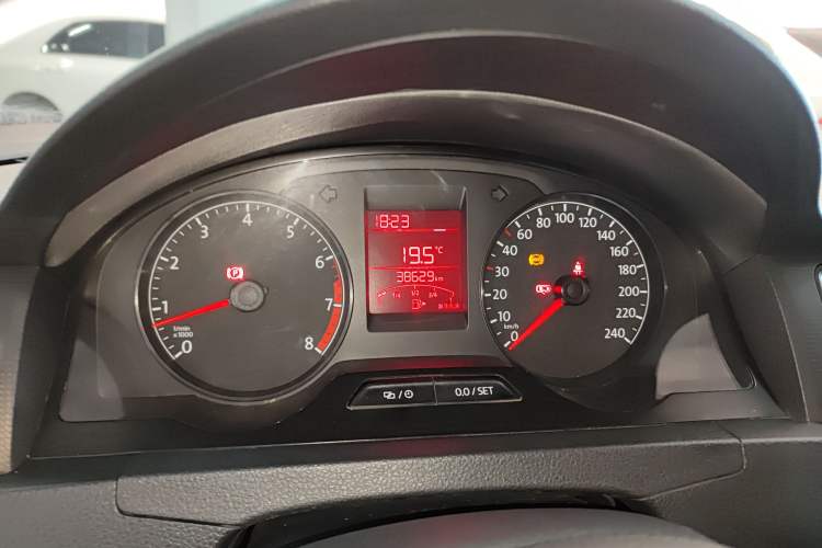 Used Volkswagen Santana 2015 1.4L Manual Fashion Edition Instrument Cluster