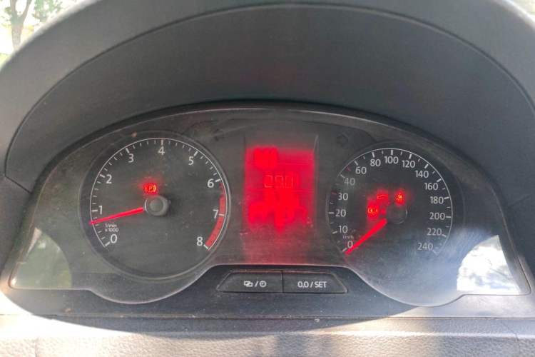 Used Volkswagen Santana 2015 1.4L Manual Fashion Edition Instrument Cluster