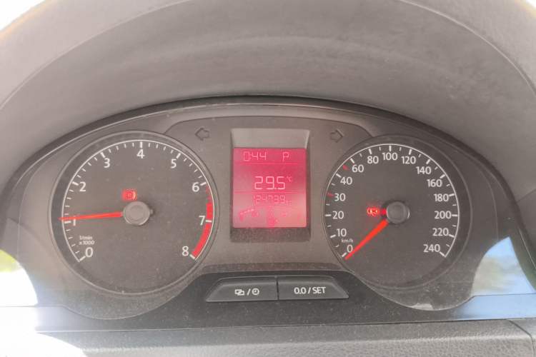 Used Volkswagen Santana 2015 1.6L Automatic Fashion Edition Instrument Cluster