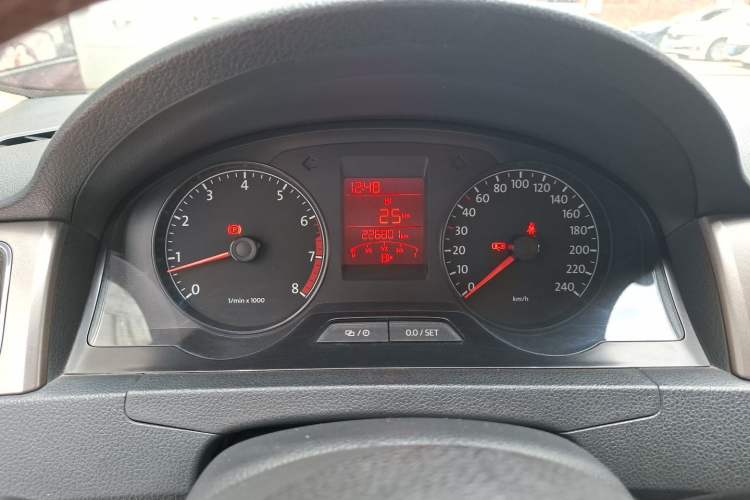Used Volkswagen Santana 2015 1.4L Manual Comfort Edition Instrument Cluster