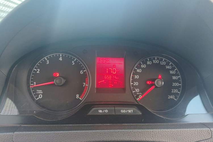 Used Volkswagen Santana 2015 1.6L Manual Comfort Edition Instrument Cluster