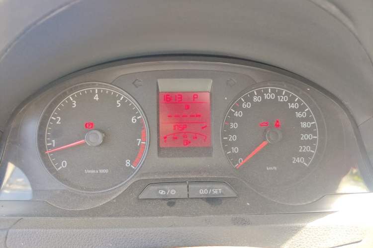 Used Volkswagen Santana 2015 1.6L Automatic Comfort Edition Instrument Cluster