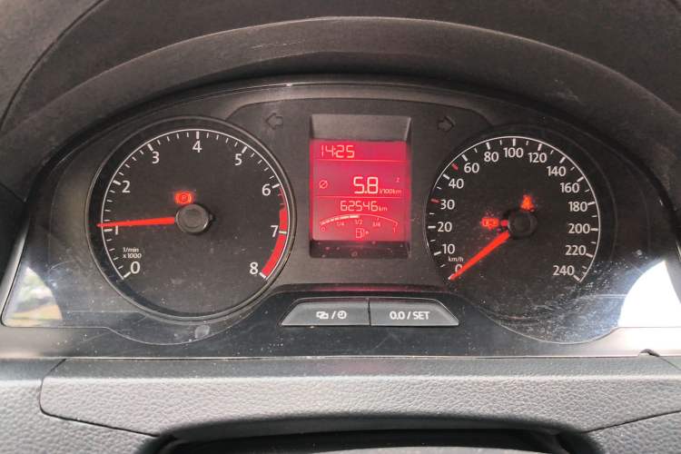 Used Volkswagen Santana 2015 1.4L Manual Fashion Edition Instrument Cluster