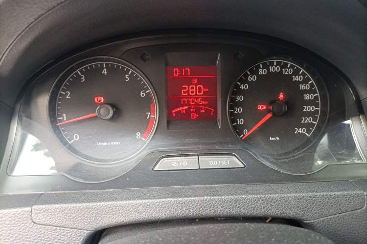 Used Volkswagen Santana 2015 1.6L Manual Comfort Edition Instrument Cluster
