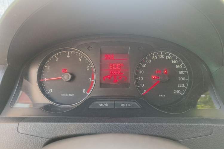 Used Volkswagen Santana 2015 1.6L Manual Fashion Edition Instrument Cluster